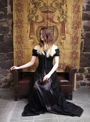Medieval Dress Annie - Black